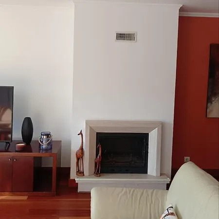 Moradia, 4 Quartos, A 200 Metros Da Praia Holiday home *