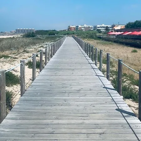 Moradia, 4 Quartos, A 200 Metros Da Praia * Perafita
